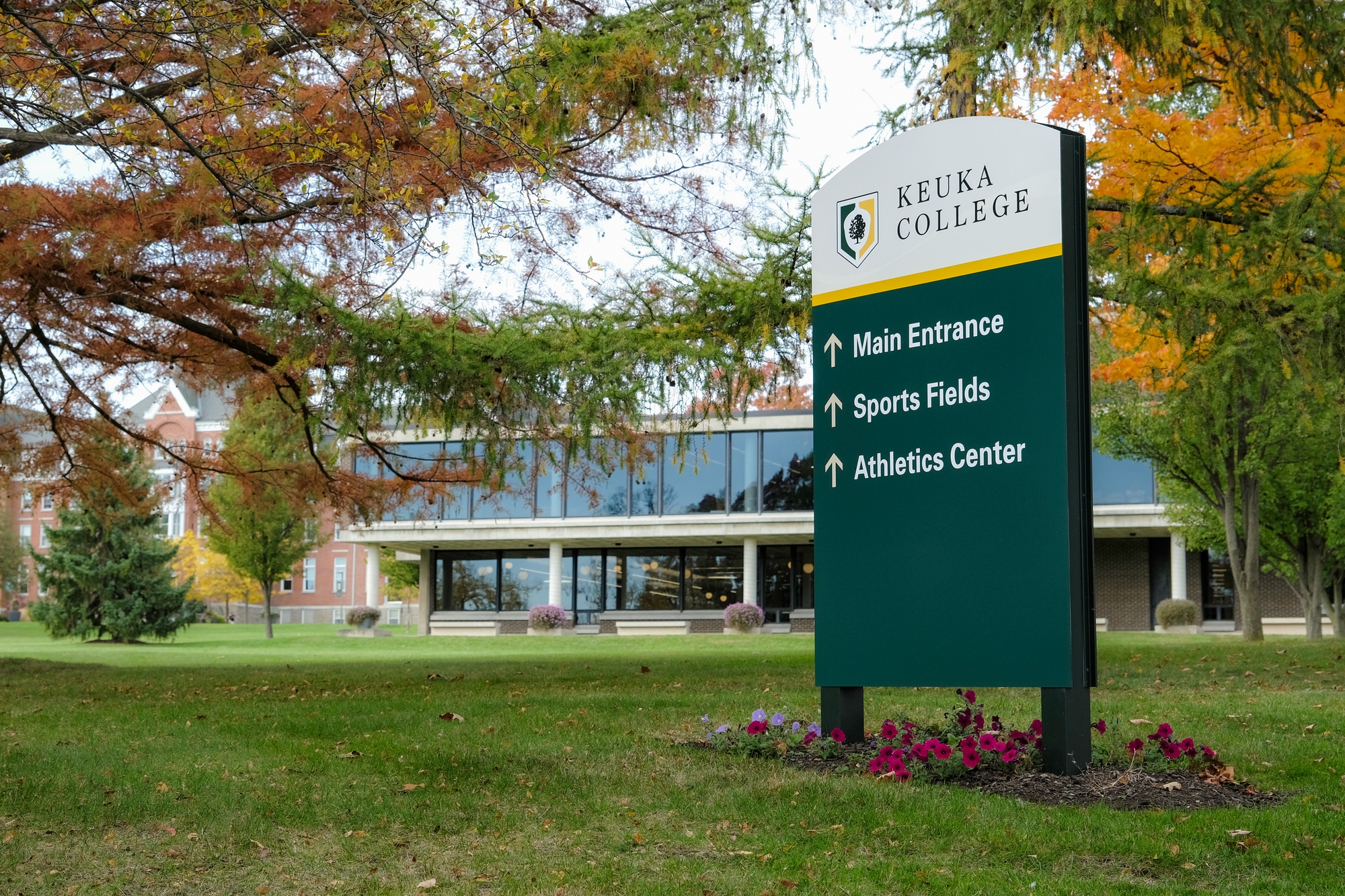 Keuka_exterior_signage_2024-11